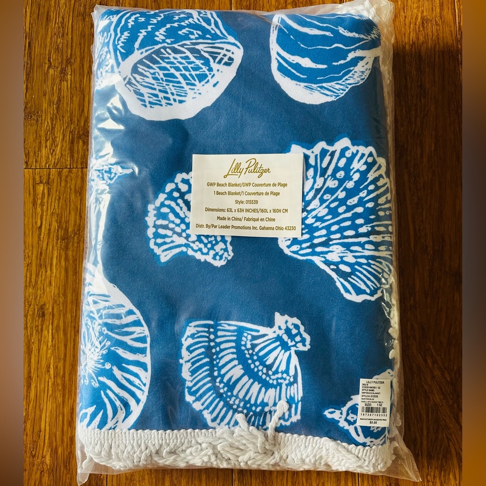 BNWT Lilly Pulitzer GWP Beach Blanket